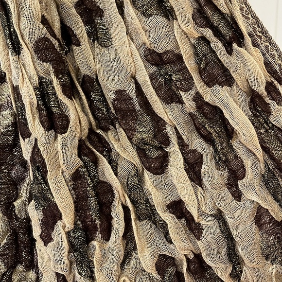 Reversible Leopard Print Shimmer Scarf - Picture 5 of 8